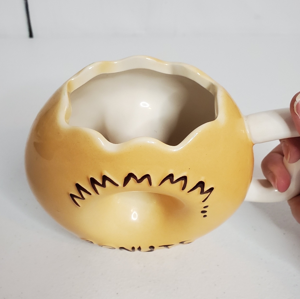 *SOLD* Big Mouth Ceramic Donut Shaped Coffee Novelty Mug - Picture 8 of 11